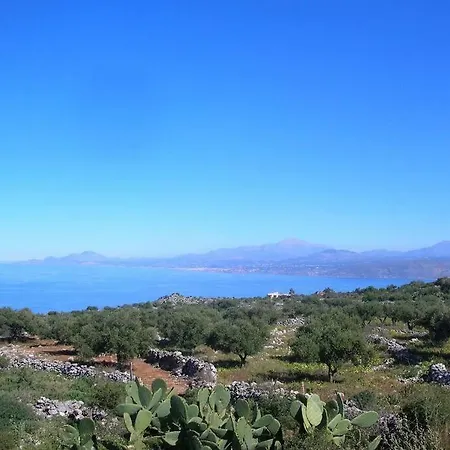 Kefalas Near Almyrida Sea View Holiday home *